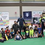 Cricket kids Training session group2